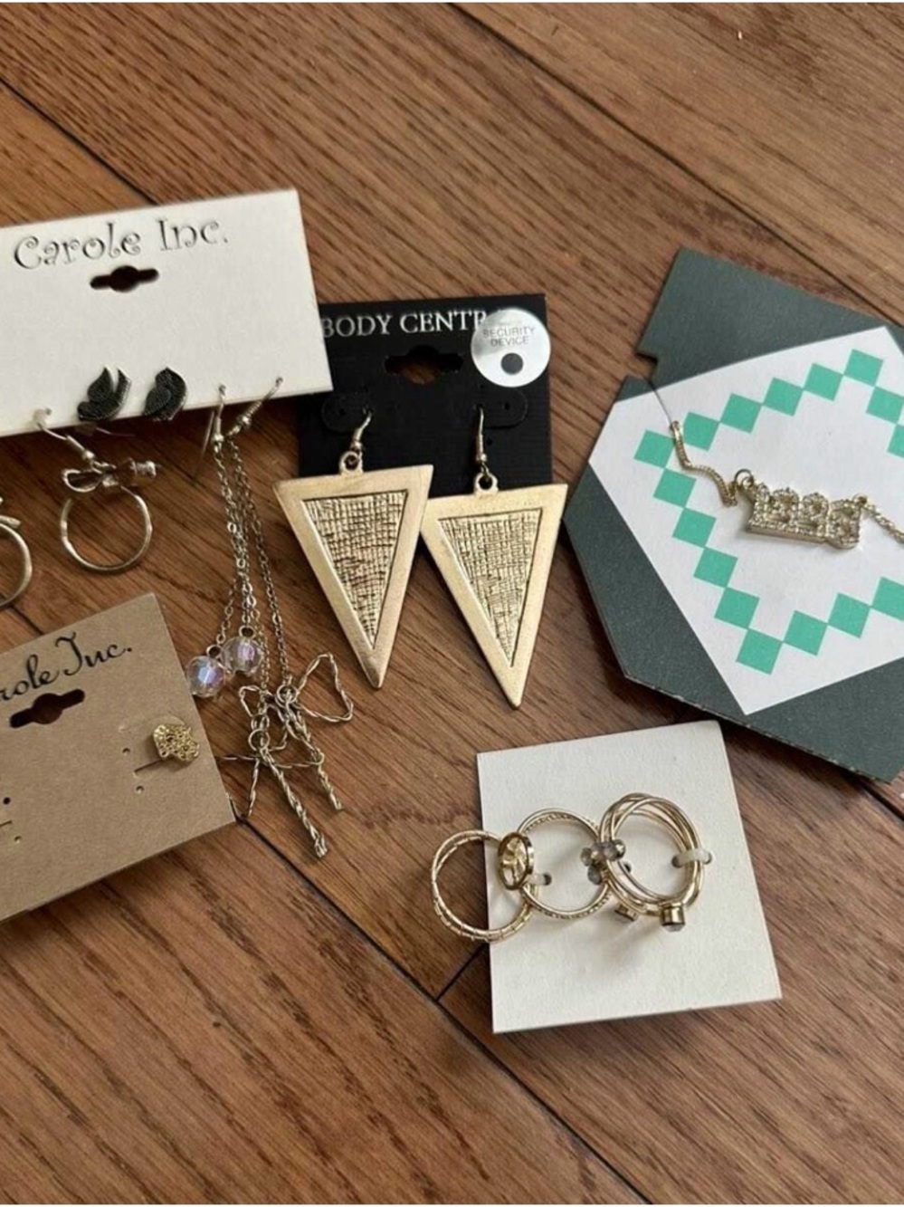5-Piece Fashion Jewelry‎ Lot – Earrings, Rings, & Necklace ✨All NEW